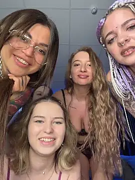 RollingGirls online show from May 22, 1:09 pm