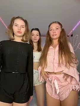 RollingGirls online show from May 30, 1:06 pm