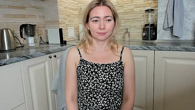 amanda   grey online show from November 21, 1:32 pm