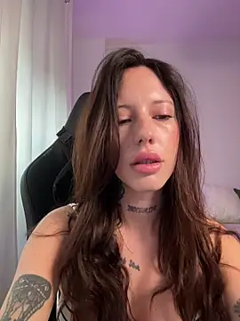 BellaGiaxx online show from November 13, 9:46 am