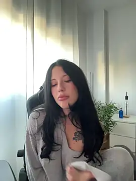 BellaGiaxx online show from December 3, 3:22 pm