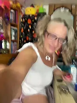 TrenaAnne online show from September 9, 2:32 am