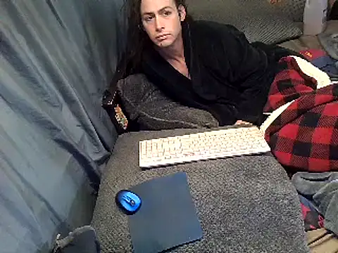 cdressupdiva online show from December 13, 8:58 pm