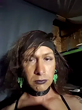 cdressupdiva online show from May 8, 5:00 am