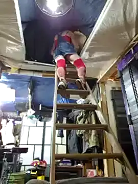 cdressupdiva online show from February 12, 11:40 am