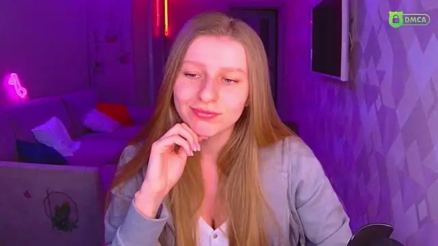 Snapshot of AmaliaQueen chatting on March 3, 3:11 pm AmaliaQueen online show from March 3, 3:11 pm