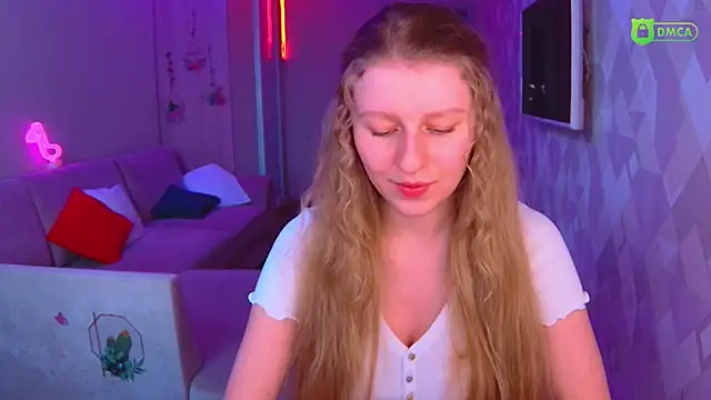 Snapshot of AmaliaQueen chatting on March 2, 2:36 pm AmaliaQueen online show from March 2, 2:36 pm