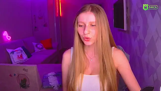 Snapshot of AmaliaQueen chatting on January 12, 4:29 pm AmaliaQueen online show from January 12, 4:29 pm
