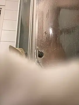 Elisa Happylegs online show from February 18, 6:37 pm