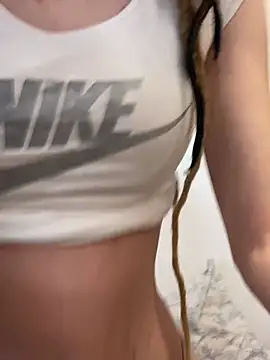 Elisa Happylegs online show from February 7, 10:29 am