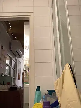 Elisa Happylegs online show from February 16, 10:11 pm