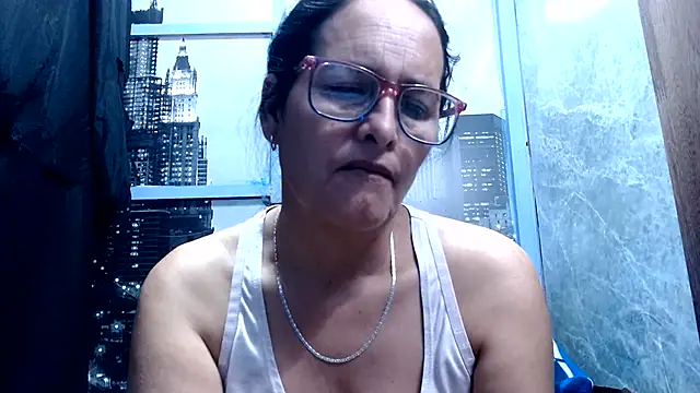 Snapshot of Nastylatinaxxx chatting on July 16, 11:40 am Nastylatinaxxx online show from July 16, 11:40 am