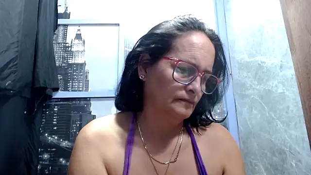 Nastylatinaxxx online show from February 13, 9:15 pm