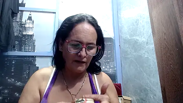 Nastylatinaxxx online show from February 21, 10:01 pm