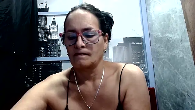 Snapshot of Nastylatinaxxx chatting on July 11, 11:43 am Nastylatinaxxx online show from July 11, 11:43 am