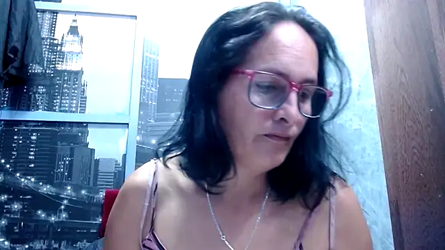 Nastylatinaxxx online show from April 9, 12:23 am