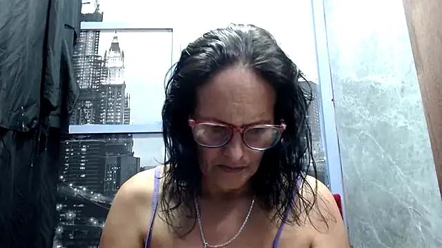 Nastylatinaxxx online show from June 3, 10:58 pm