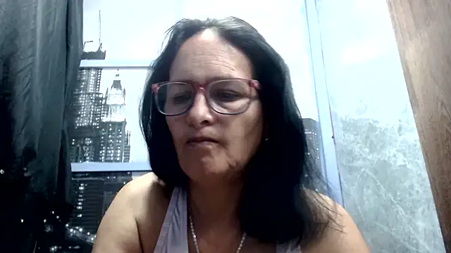 Snapshot of Nastylatinaxxx chatting on June 27, 12:11 pm Nastylatinaxxx online show from June 27, 12:11 pm