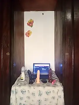 The-Peach-Flexer online show from November 26, 9:15 pm