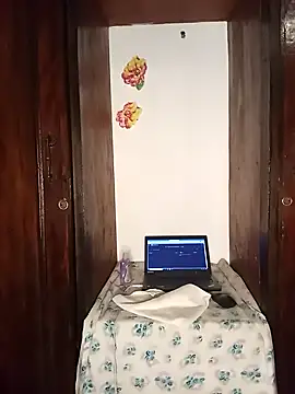 The-Peach-Flexer online show from October 25, 10:43 pm