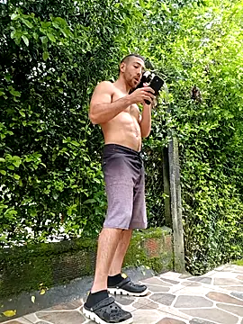 sebasxx97 online show from April 15, 3:16 pm