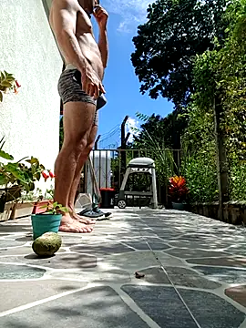 sebasxx97 online show from April 14, 3:06 pm