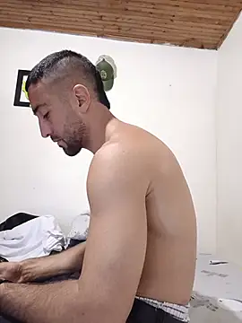 Snapshot of sebasxx97 chatting on June 29, 1:00 pm sebasxx97 online show from June 29, 1:00 pm