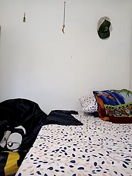 sebasxx97 online show from October 23, 3:43 pm