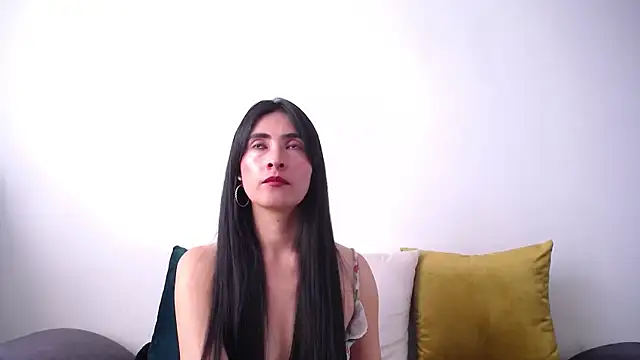 JainaRogers online show from March 25, 5:45 pm