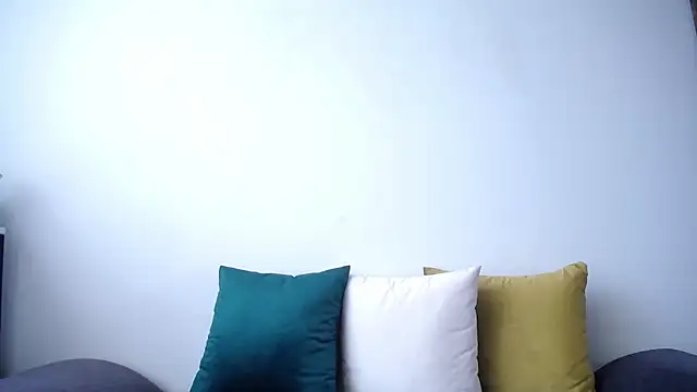 JainaRogers online show from March 18, 6:20 pm