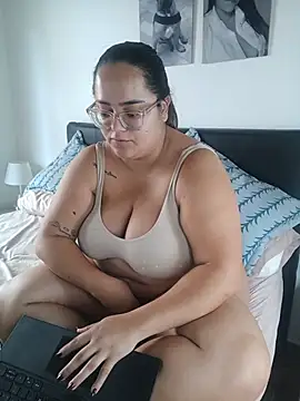 RachellGraham online show from July 15, 2:24 pm