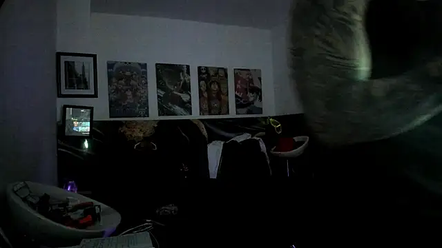 Snapshot of Sisoyalejo420 chatting on October 18, 6:15 am Sisoyalejo420 online show from October 18, 6:15 am