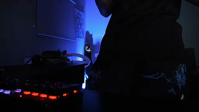 Sisoyalejo420 online show from February 25, 2:45 am