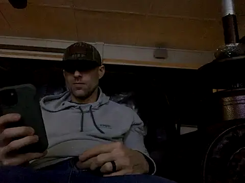 jeffyisabell online show from November 8, 8:18 am