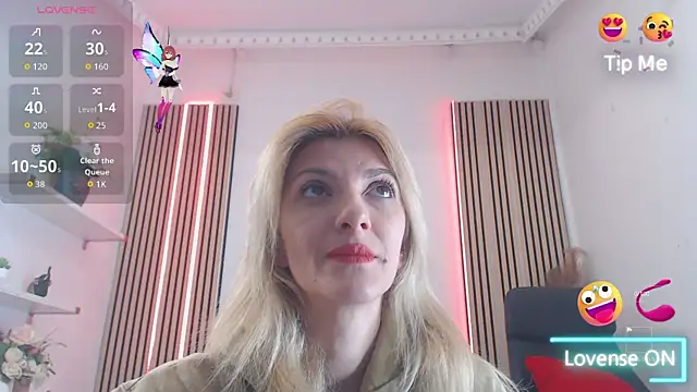 Snapshot of RileyLanna chatting on November 12, 12:15 am RileyLanna online show from November 12, 12:15 am