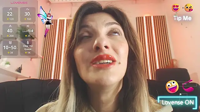 Snapshot of RileyLanna chatting on December 1, 4:24 am RileyLanna online show from December 1, 4:24 am