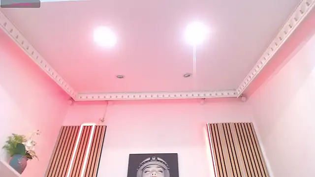 Snapshot of RileyLanna chatting on October 27, 4:13 am RileyLanna online show from October 27, 4:13 am