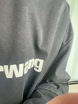 POCARI SWEAT online show from April 9, 1:18 am