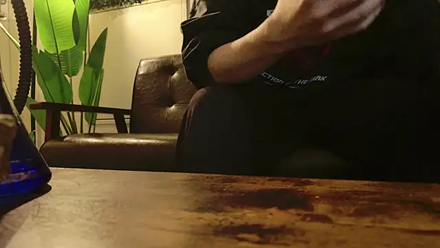 POCARI SWEAT online show from January 19, 4:00 pm