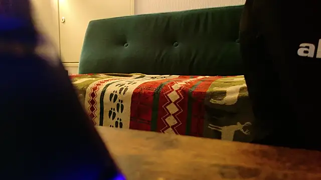 POCARI SWEAT online show from October 11, 3:13 pm