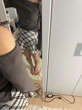 POCARI SWEAT online show from April 7, 2:52 pm