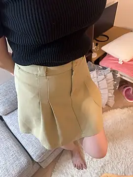 POCARI SWEAT online show from September 18, 10:29 am