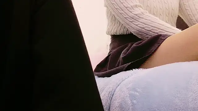 POCARI SWEAT online show from March 3, 1:23 pm