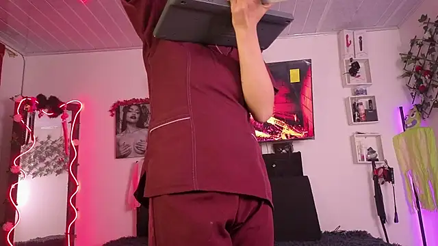 Alaia Asuka online show from October 23, 1:37 am