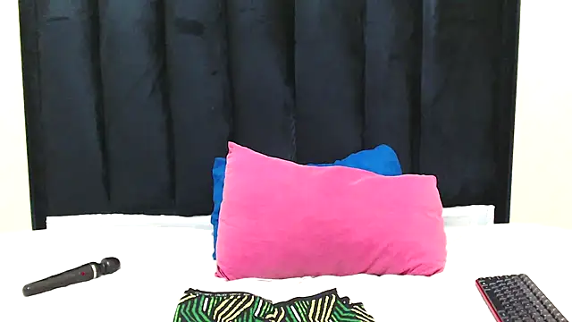 EBONY WILD ASS online show from May 7, 12:41 pm