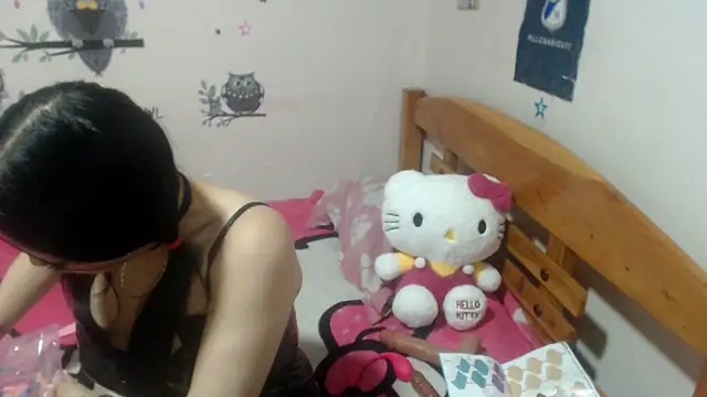 Snapshot of montthbluee chatting on November 25, 1:06 am montthbluee online show from November 25, 1:06 am