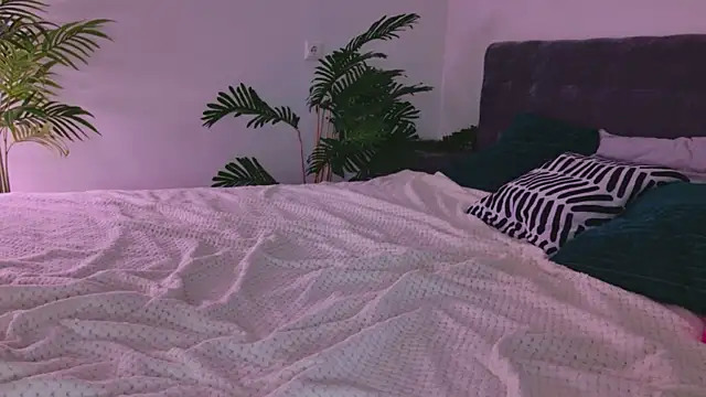 Snapshot of Beatrica_Klein chatting on June 3, 2:33 pm Beatrica Klein online show from June 3, 2:33 pm