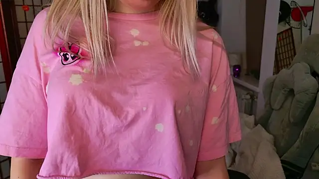 Beatrica Klein online show from November 2, 2:11 pm