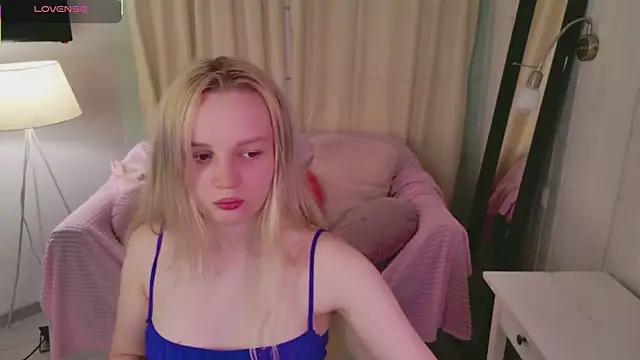 Snapshot of Beatrica_Klein chatting on May 30, 11:49 am Beatrica Klein online show from May 30, 11:49 am