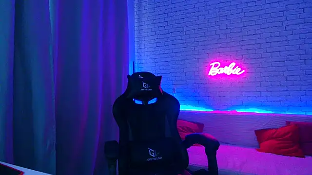 -Stacyy- online show from December 18, 5:12 am